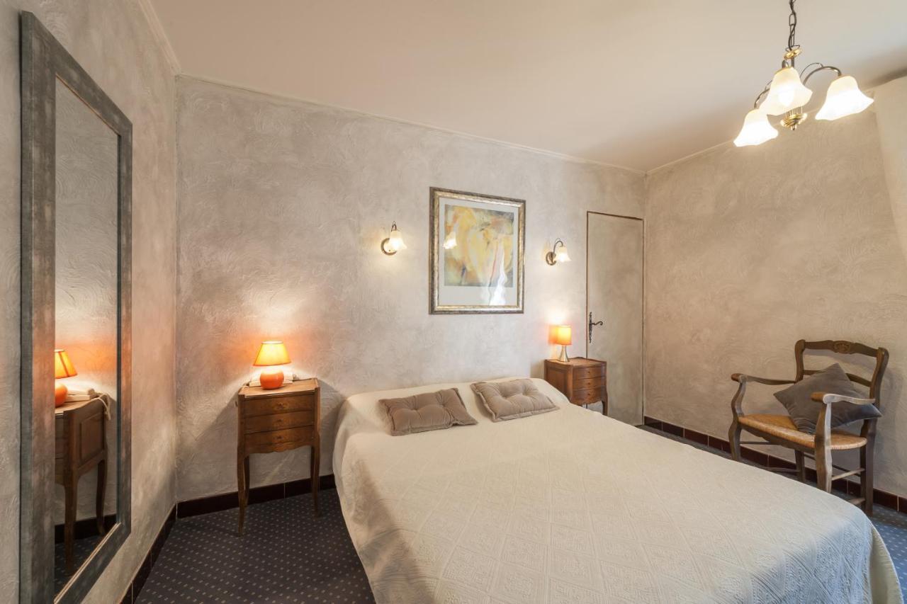 Lou Pebre D'ai Hotel